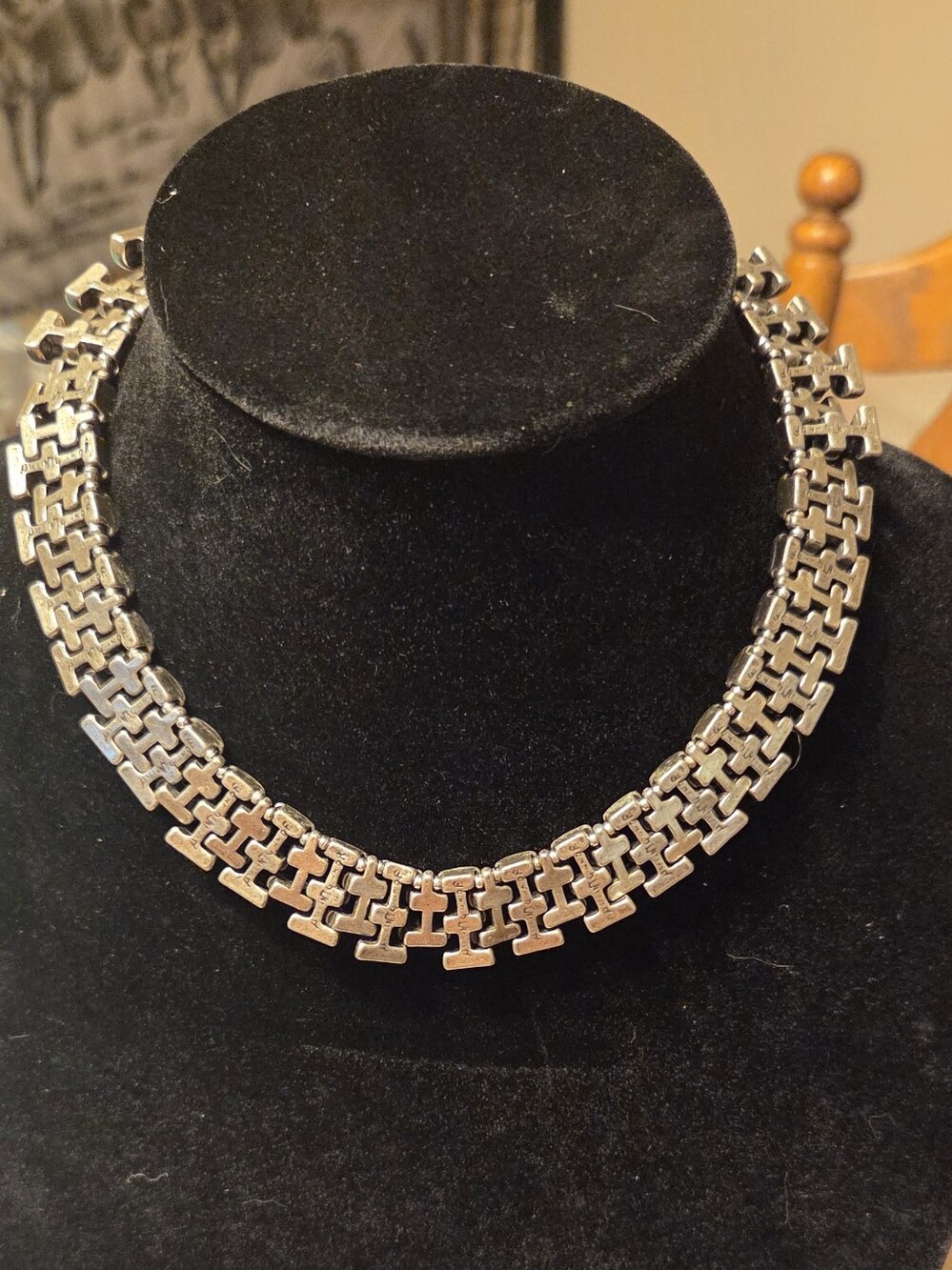 Avant Garde Silver Chain Link Necklace